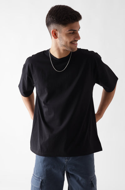 Classic oversized black tshirt for men - front view - unbound crew